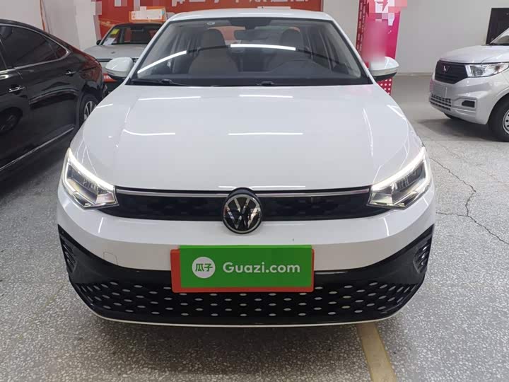 Фото 3 - Volkswagen Lavida