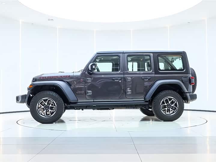 Фото 3 - Jeep Wrangler