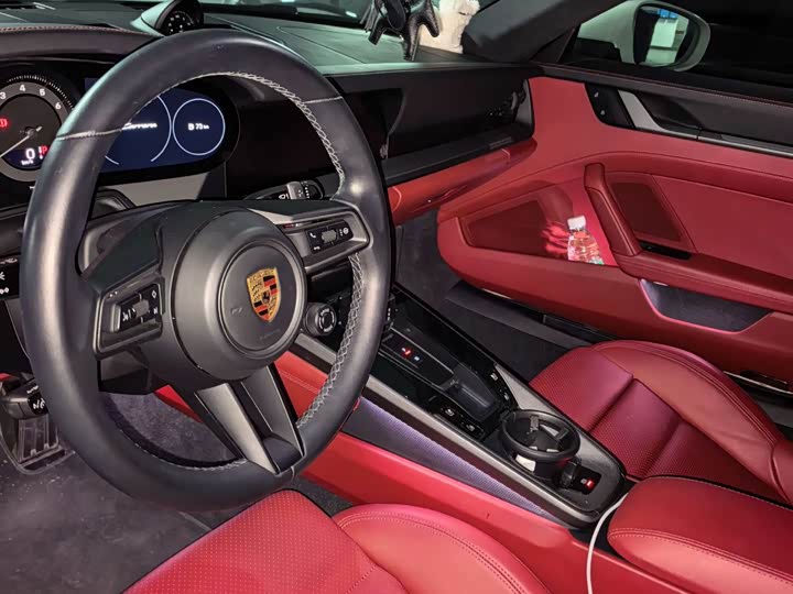 Фото 4 - Porsche 911