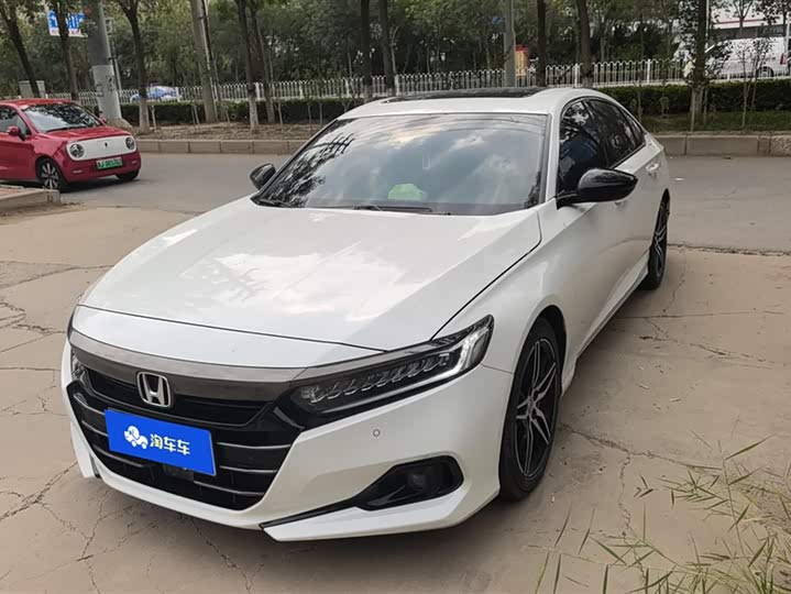 Фото 1 - Honda Accord