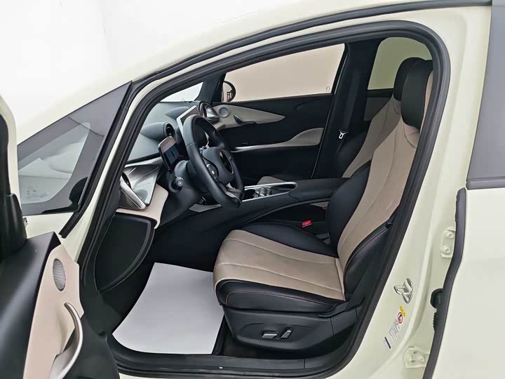 Фото 9 - BYD Dolphin