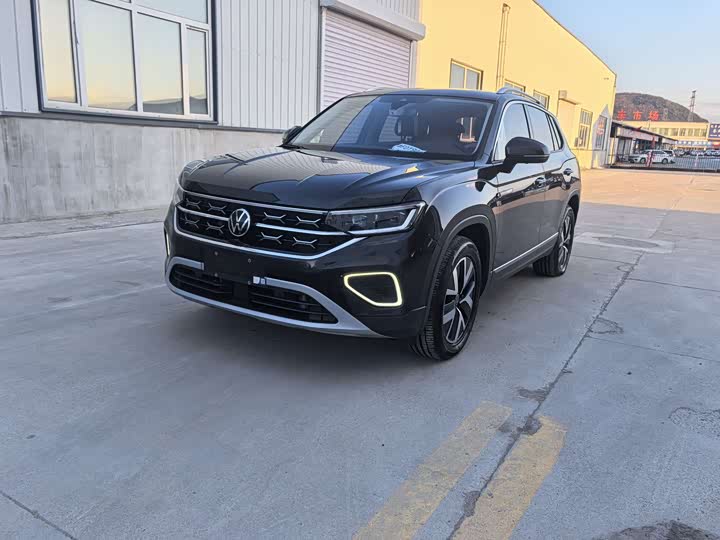 Фото 1 - Volkswagen Tayron