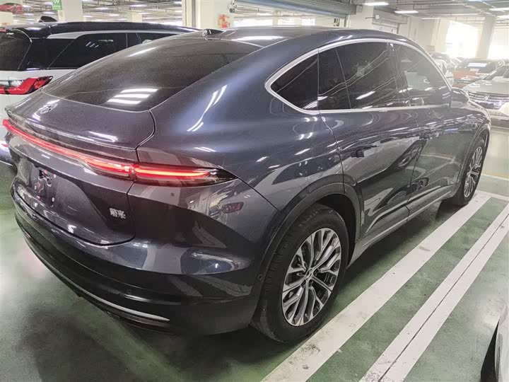 Фото 7 - Nio EC6