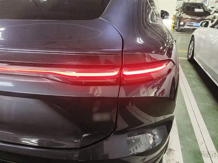 Фото 8 - Nio EC6