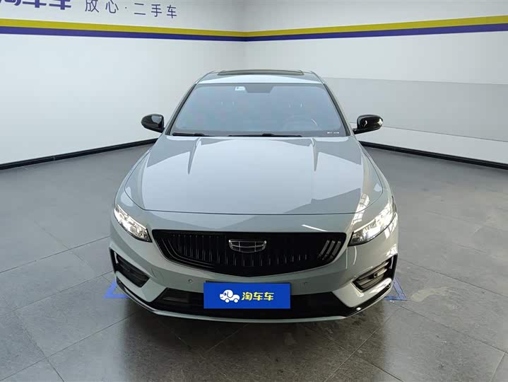 Фото 2 - Geely Preface