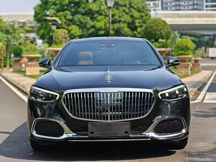 Фото 1 - Mercedes-Benz Maybach S-Class