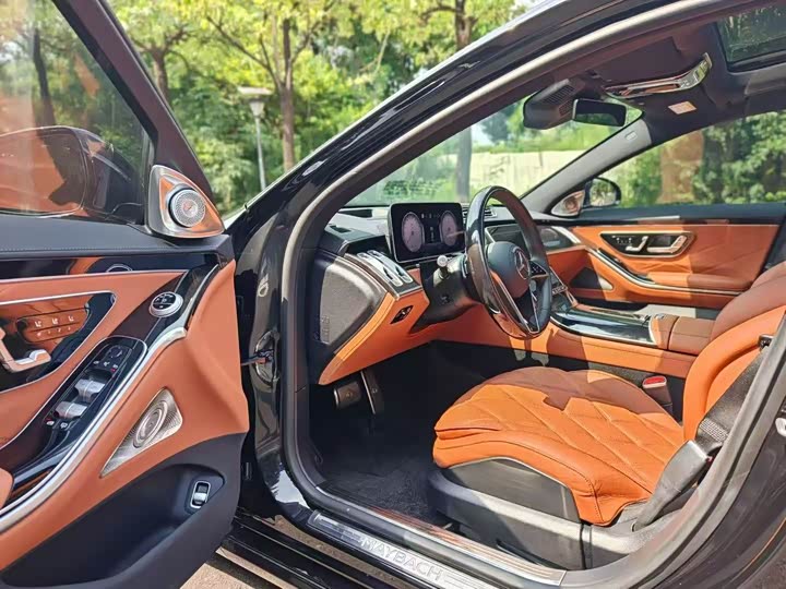 Фото 5 - Mercedes-Benz Maybach S-Class