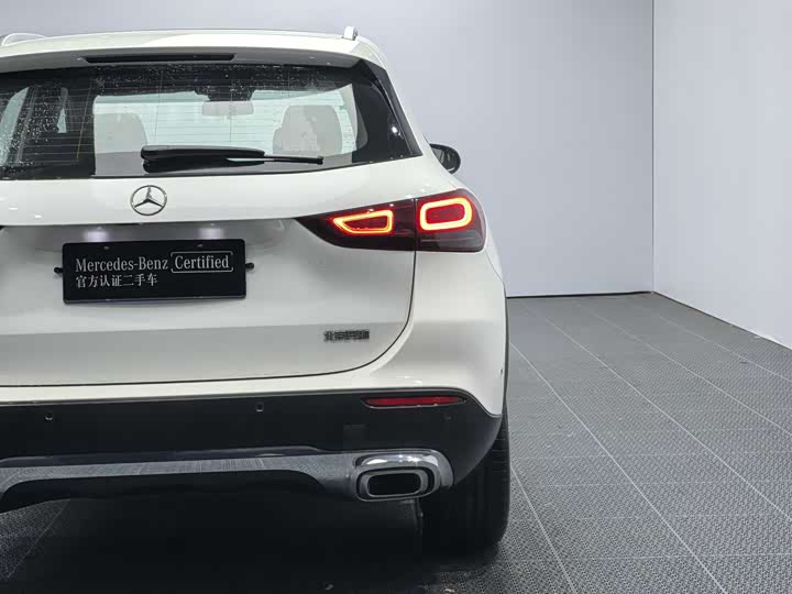 Фото 9 - Mercedes-Benz GLA-Class