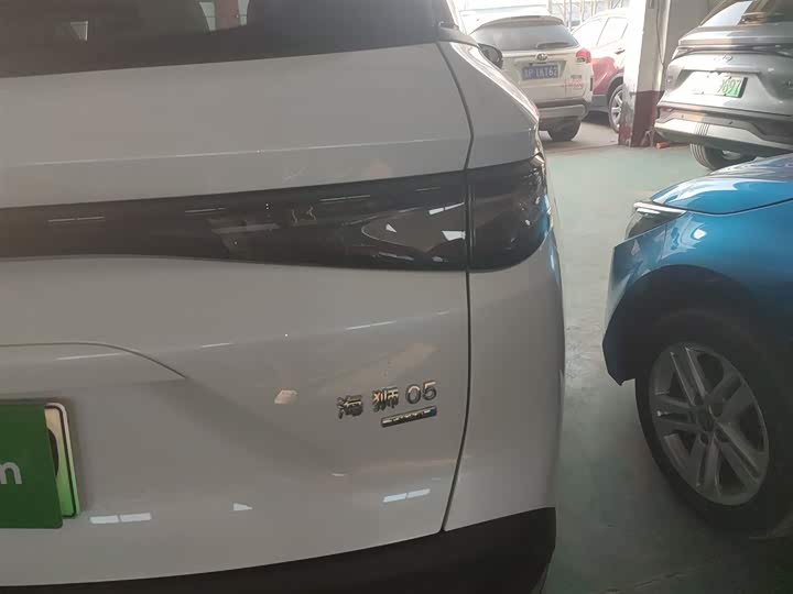 Фото 8 - BYD Sea Lion 05 DM-i Hybrid