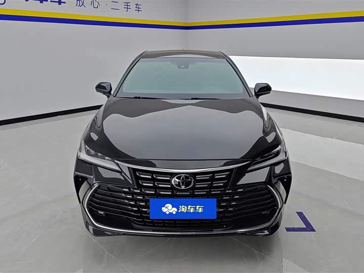 Фото 2 - Toyota Avalon