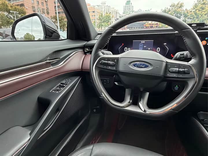 Фото 9 - Ford Mondeo