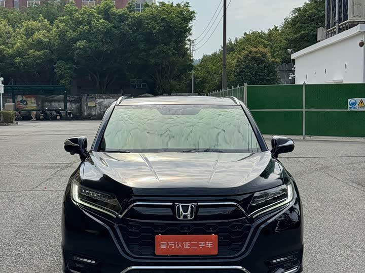 Фото 2 - Honda UR-V