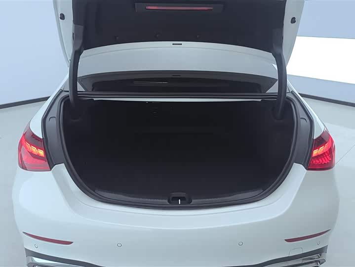 Фото 4 - Mercedes-Benz C-Class