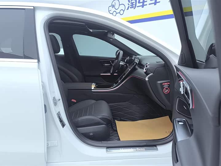 Фото 8 - Mercedes-Benz C-Class