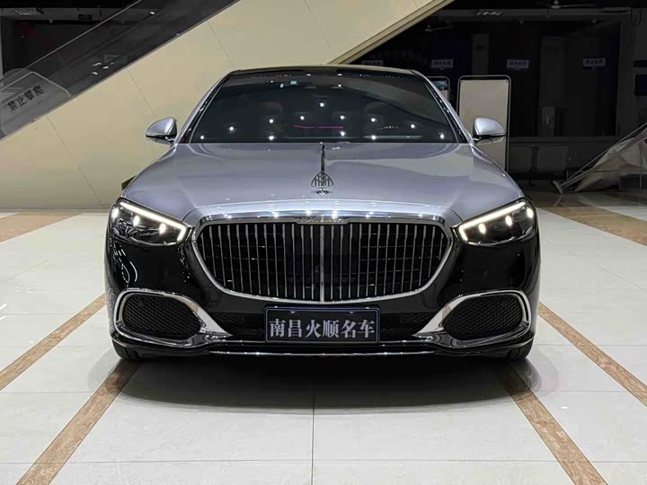 Фото 2 - Mercedes-Benz Maybach S-Class