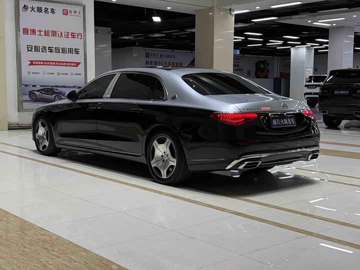 Фото 9 - Mercedes-Benz Maybach S-Class