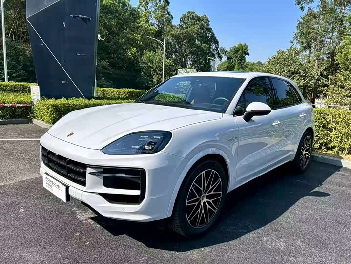 Фото 1 - Porsche Cayenne Hybrid
