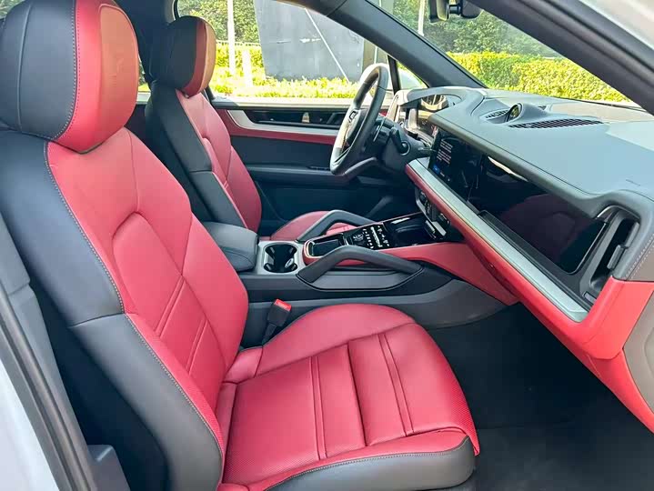 Фото 5 - Porsche Cayenne Hybrid