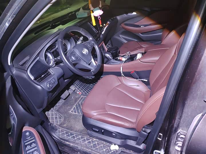 Фото 8 - Buick Envision Plus