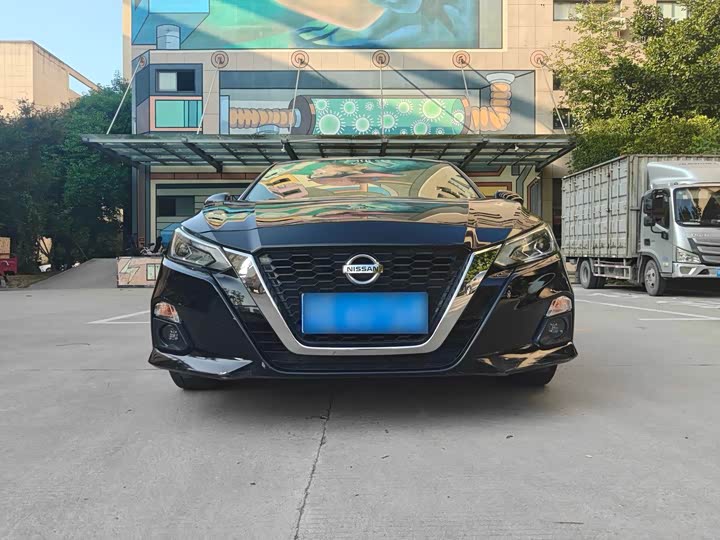 Фото 2 - Nissan Teana