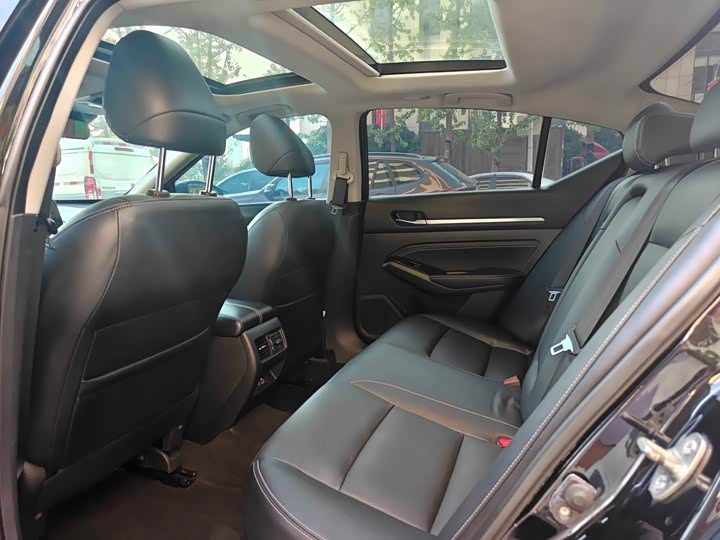 Фото 5 - Nissan Teana