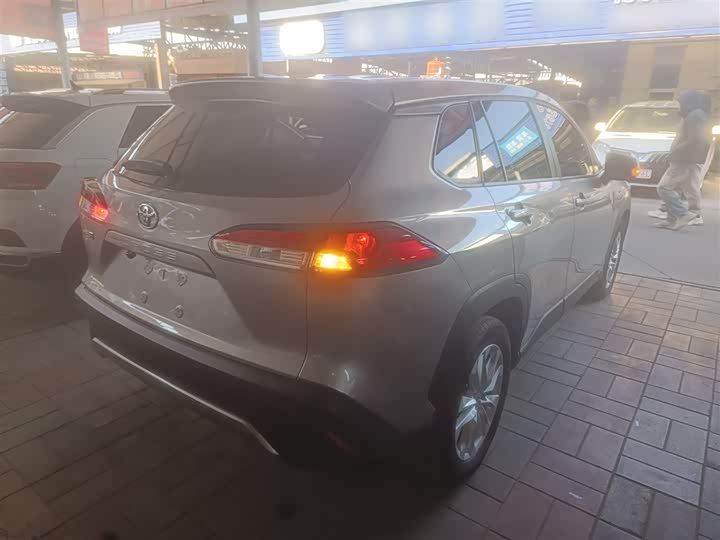 Фото 7 - Toyota Corolla Cross