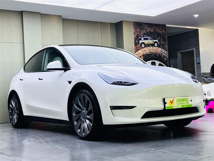 Фото 3 - Tesla Model Y