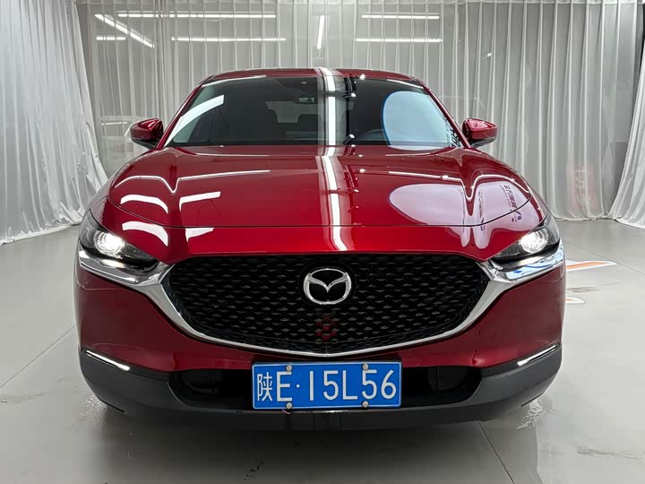 Фото 2 - Mazda CX-30