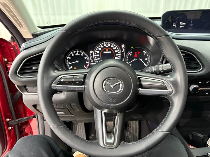 Фото 7 - Mazda CX-30