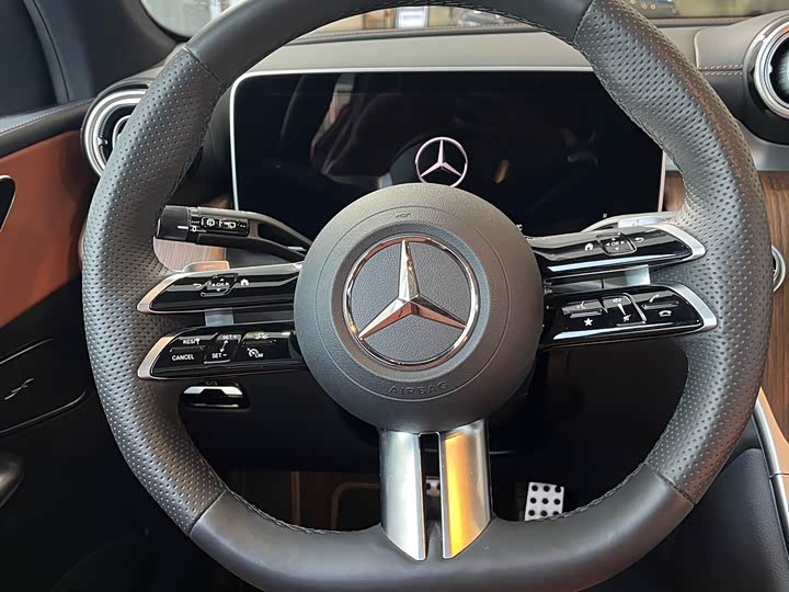 Фото 9 - Mercedes-Benz GLC-Class Hybrid