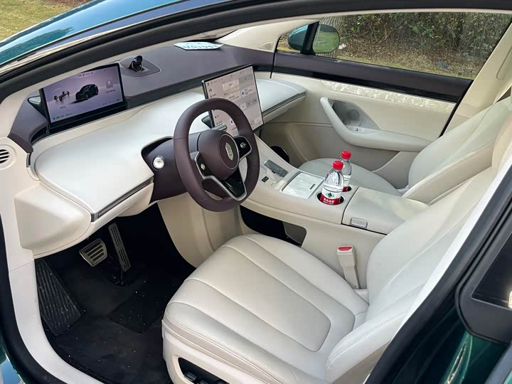 Фото 5 - Luxeed R7