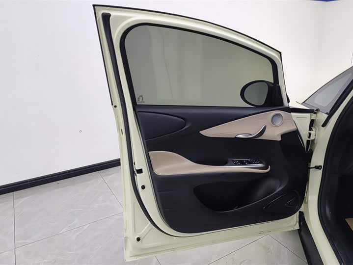 Фото 7 - BYD Dolphin