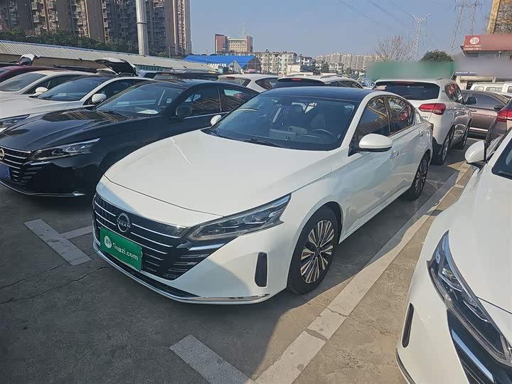 Фото 2 - Nissan Teana