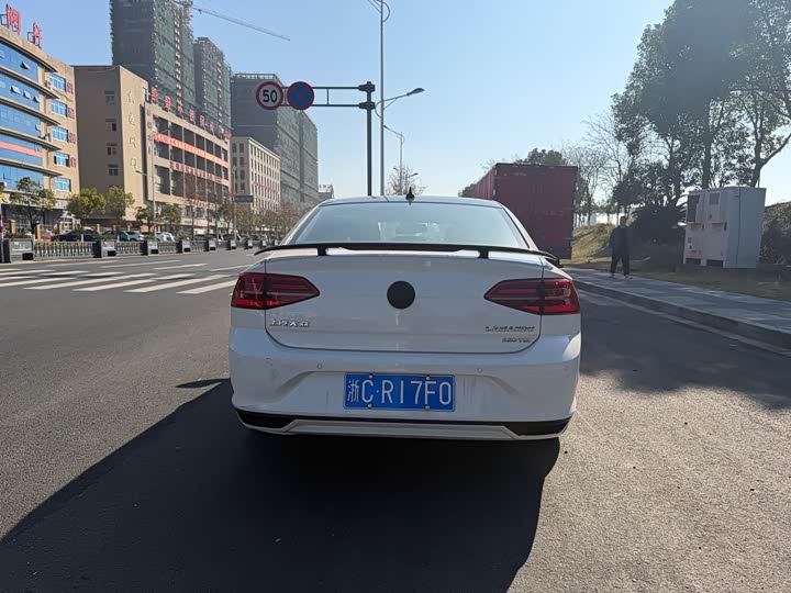 Фото 5 - Volkswagen Lamando L