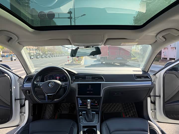 Фото 7 - Volkswagen Lamando L