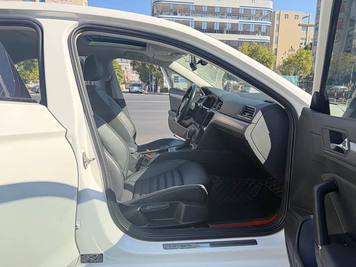 Фото 9 - Volkswagen Lamando L