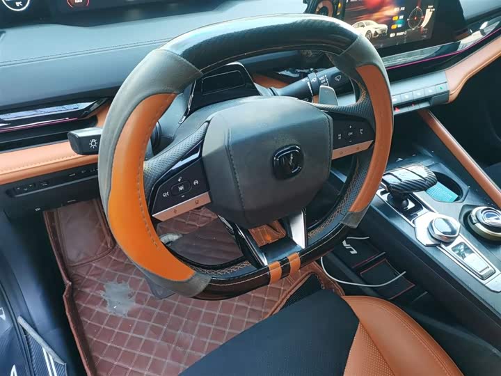 Фото 3 - Changan UNI-V