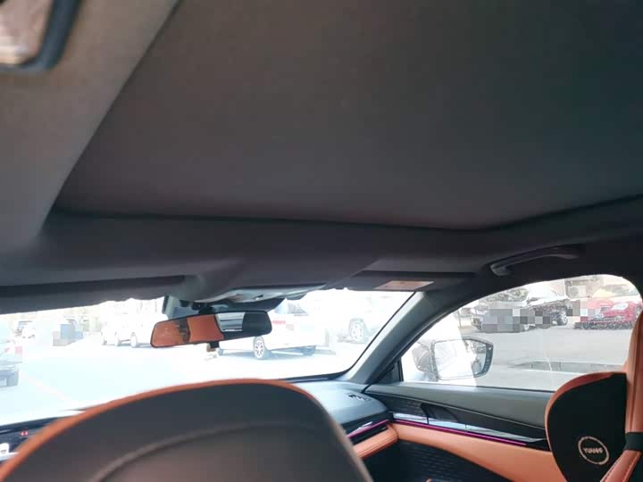 Фото 9 - Changan UNI-V