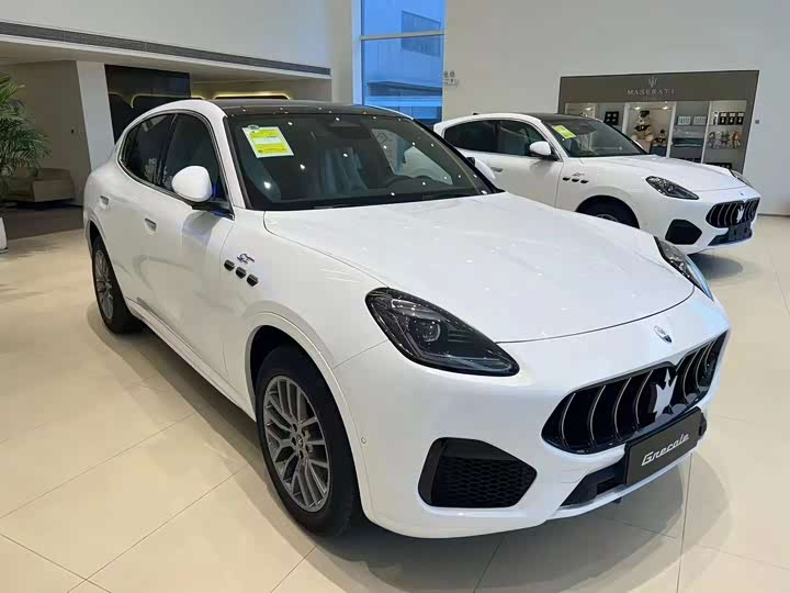 Фото 2 - Maserati Grecale