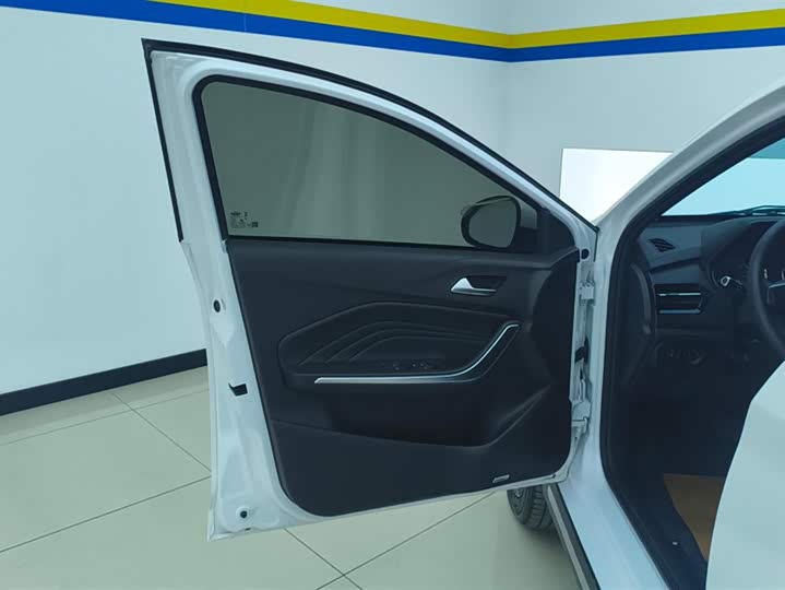 Фото 7 - Chery Tiggo 3x