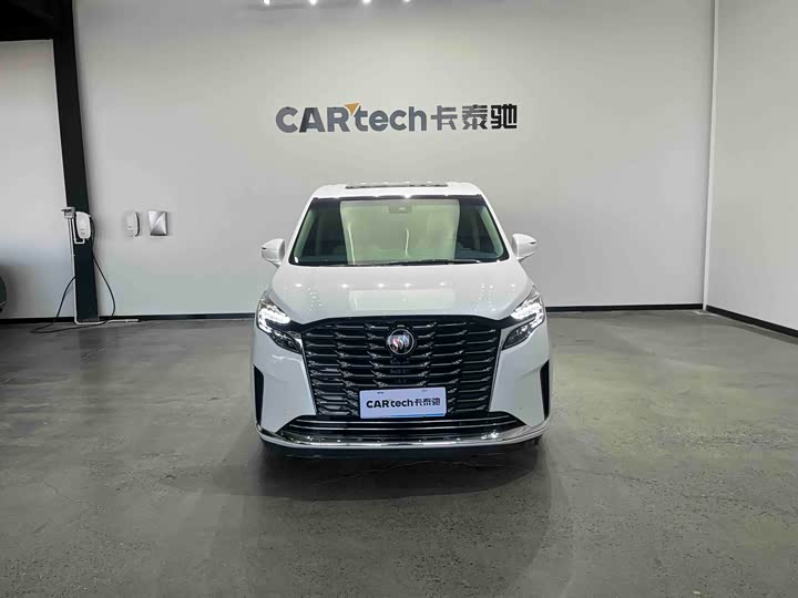 Фото 2 - Buick GL8 ES