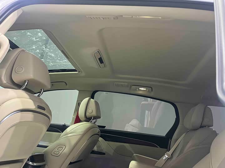 Фото 8 - Buick GL8 ES