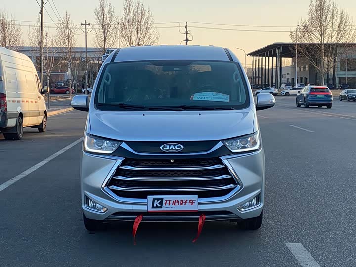 Фото 2 - JAC Refine M4