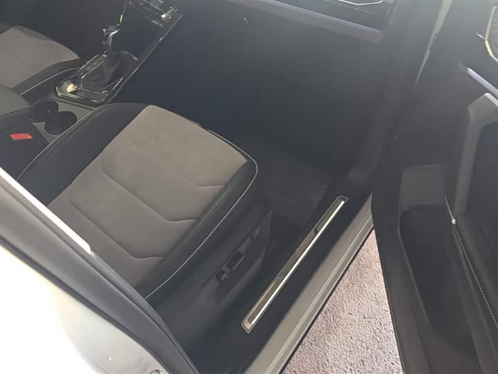 Фото 8 - Volkswagen Tayron X