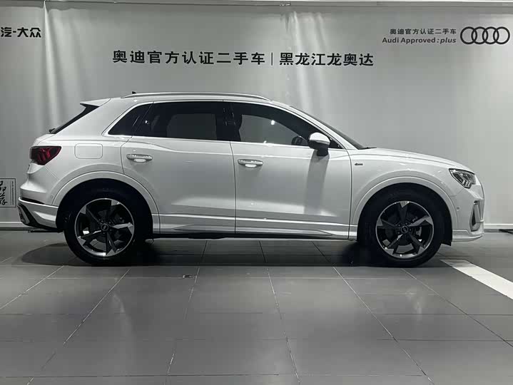 Фото 3 - Audi Q3