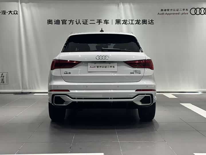 Фото 4 - Audi Q3