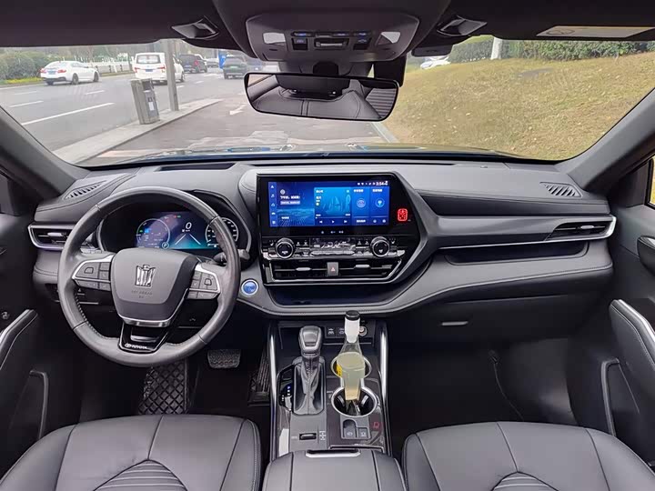 Фото 6 - Toyota Crown Kluger