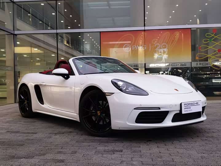 Фото 2 - Porsche 718