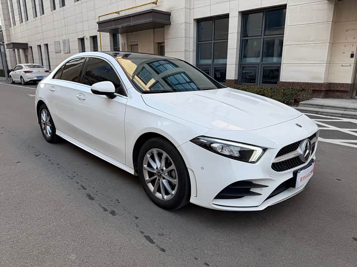 Фото 3 - Mercedes-Benz A-Class