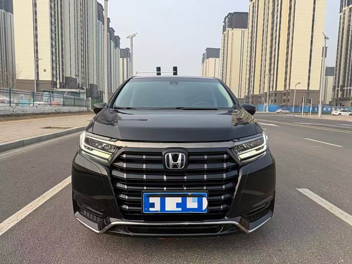 Фото 2 - Honda Elysion